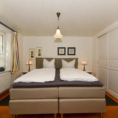 מלון Carl-haeberlin-strasse